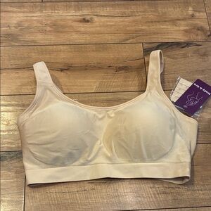 Body & Bra Seamless Cream Wireless Comfort Bra - Womens Intimates